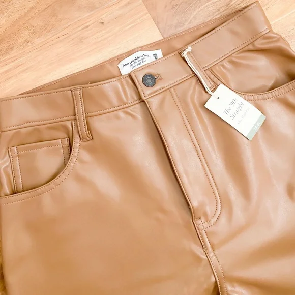 Abercrombie & Fitch 90’s Straight Ultra High Rise Tan Vegan Leather Pants 28 6S - Picture 4 of 10